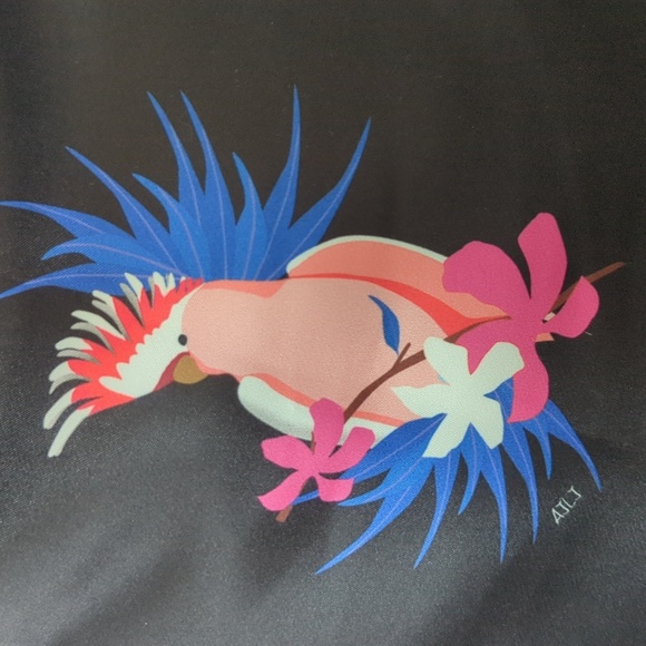 Elegant Black Parrot Print Dress - Picture 5 of 7